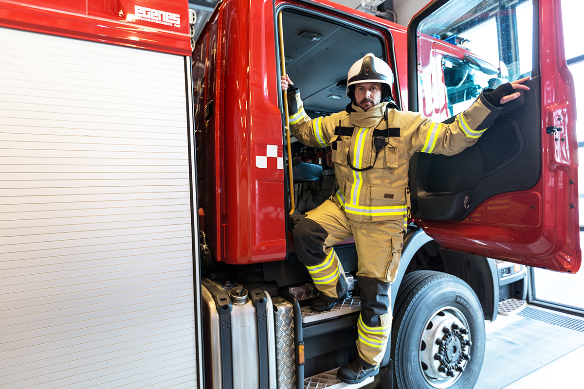 Wenaas brann og redning røykdykkerdress