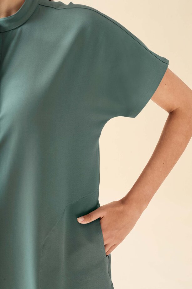 KAERE Dametunika med ståkrage  5 Sverre W. Monsen