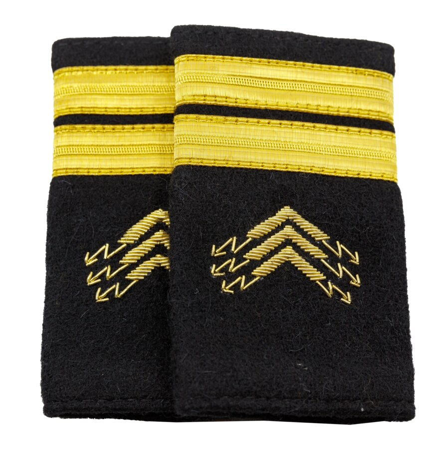 Badge 2 stripes + lightening 1 Wenaas