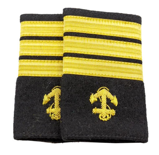 Badge with 3 stripes + anchor Wenaas Medium